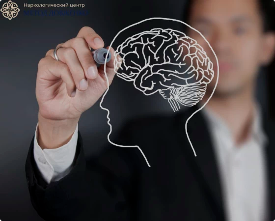 Мужчина нарисовал мозг